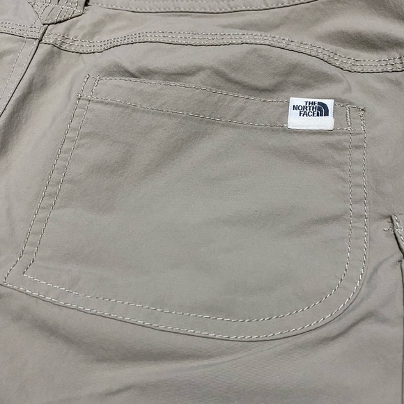 The North Face Woman’s Khaki Tan Hiking Shorts Size 2.  Quick Dry Fabric. - Picture 5 of 14